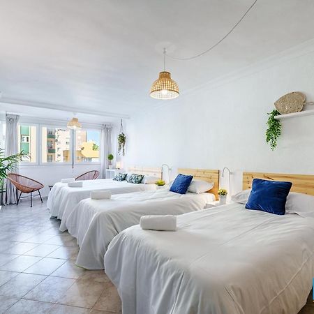 Malaga Central Station Apartment Exterior photo